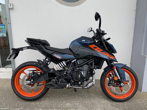 KTM 125 DUKE BLEU 2024 ABS